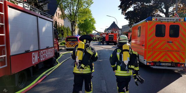 Dachstuhlbrand Im Mehrfamilienhaus 4