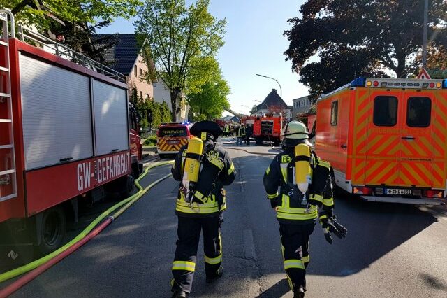 Dachstuhlbrand Im Mehrfamilienhaus 4