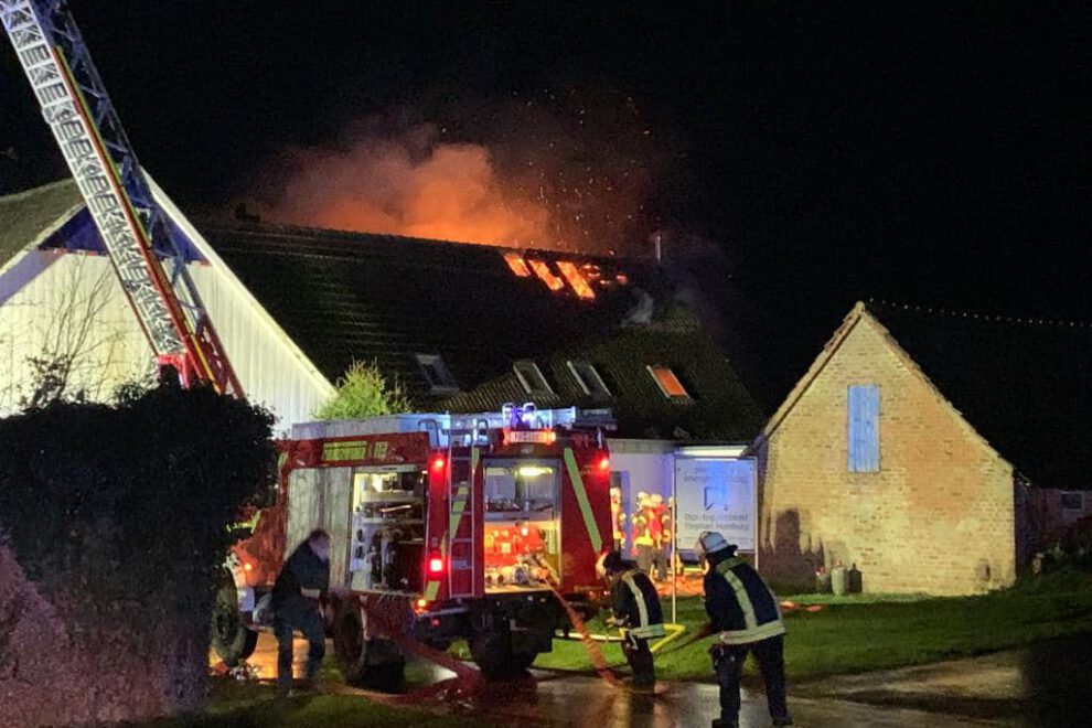 Feuer Dachstuhlbrand Titelbild 1